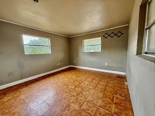4 Sunshine Blvd — Photo 23