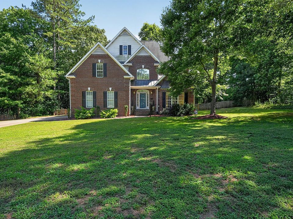 1st image of 421 Cricket Hearth Rd