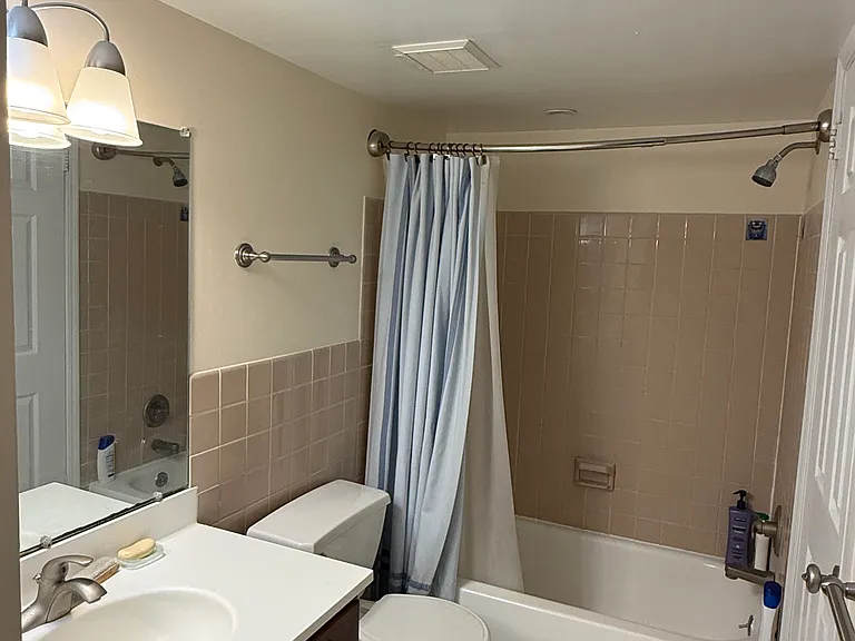 24 Hastings Dr #24 — Photo 11