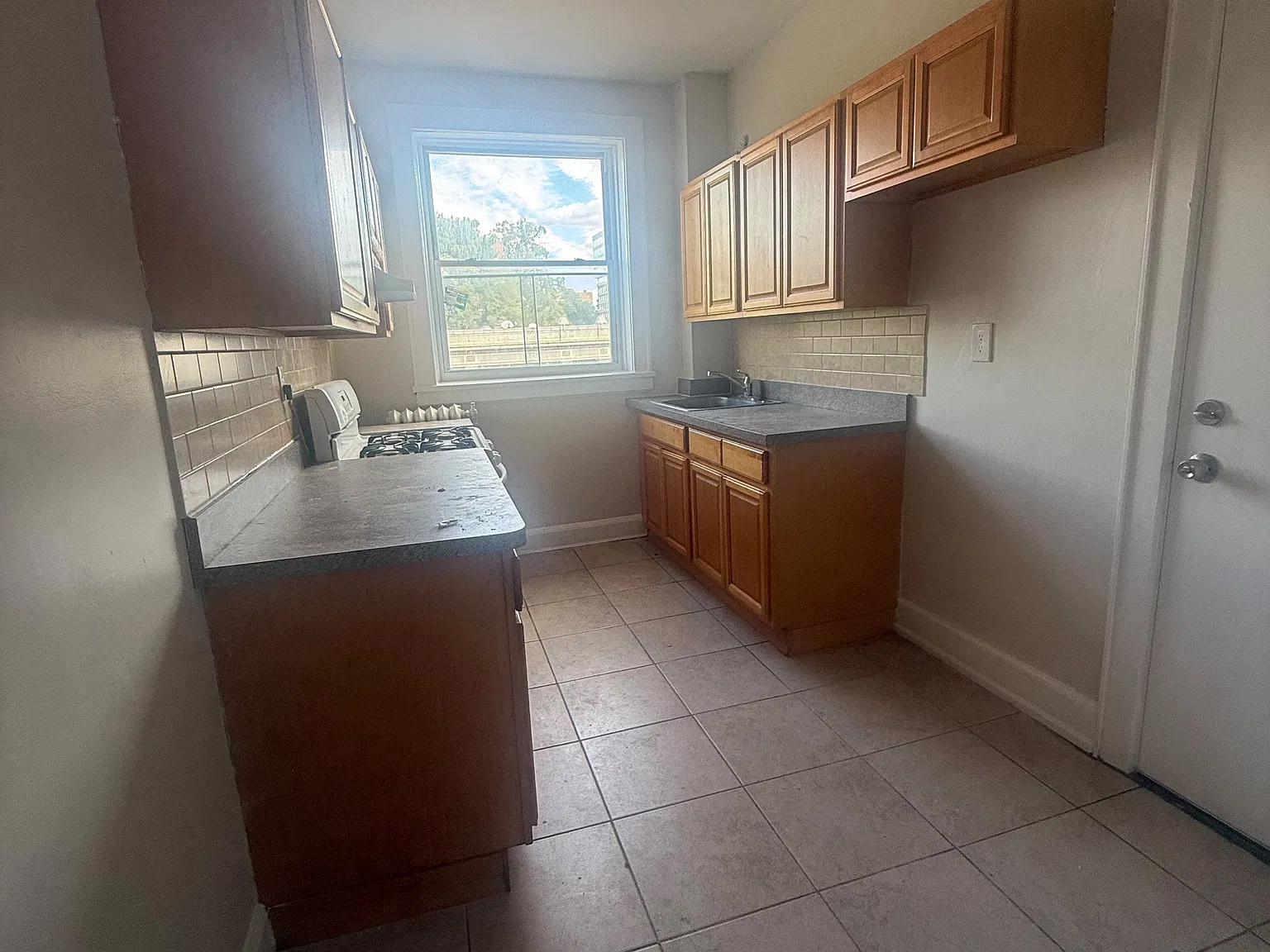 2 bed, $1,850 — Photo 3