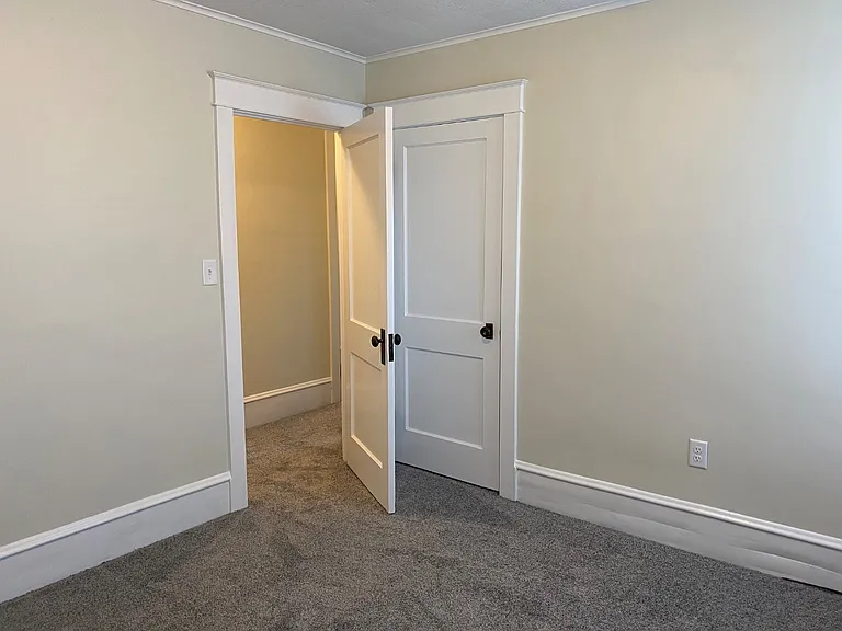 Unit Photo