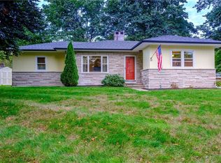 18 Hattie Ave, Smithfield, RI 02828