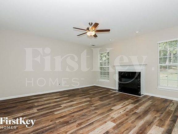 2nd image of 105 Meandering Way Ln