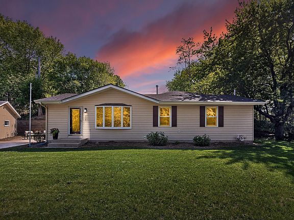2nd image of 305 Trilane Cir