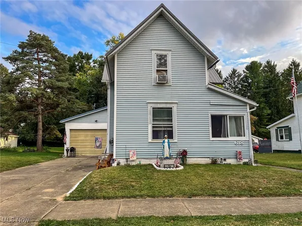 618 E Main St, Loudonville, OH 44842