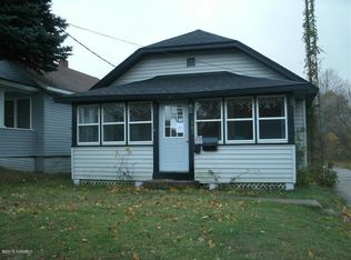 205 Cherry St, Shelby, MI 49455