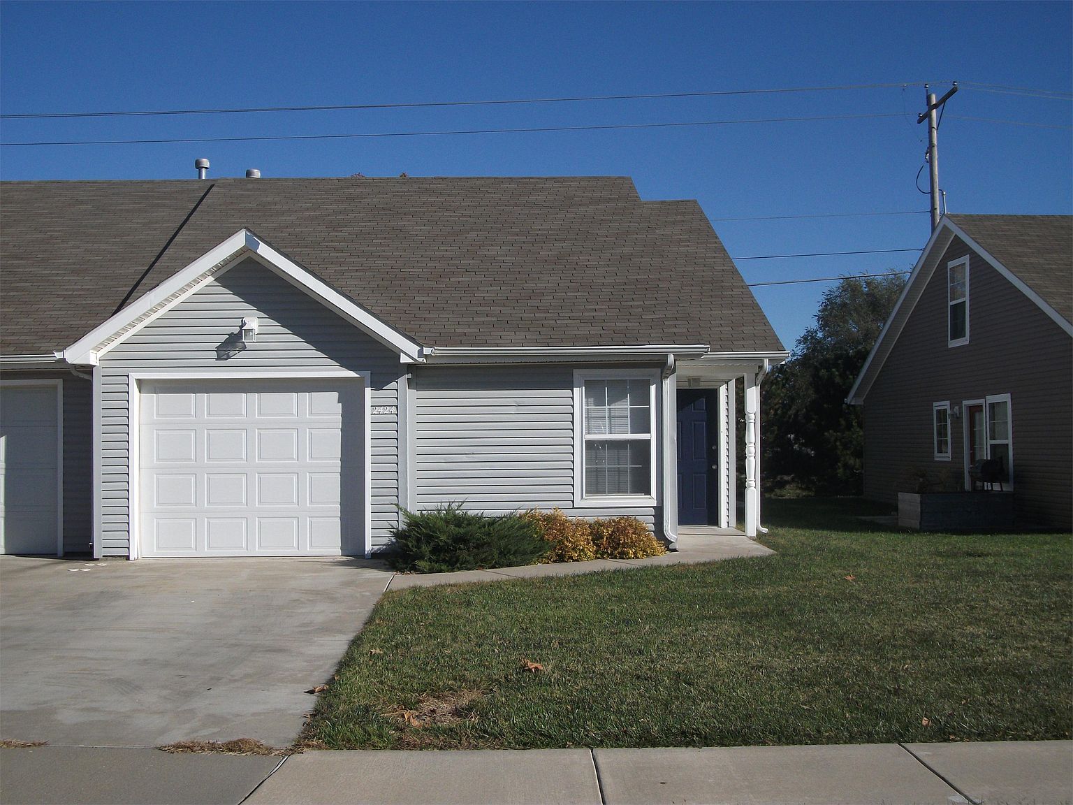 2424 Walden Ln 1 Manhattan KS 66502 Zillow   Edfb2c4d34e66a5958b4f5e19401fc9b Cc Ft 1536 