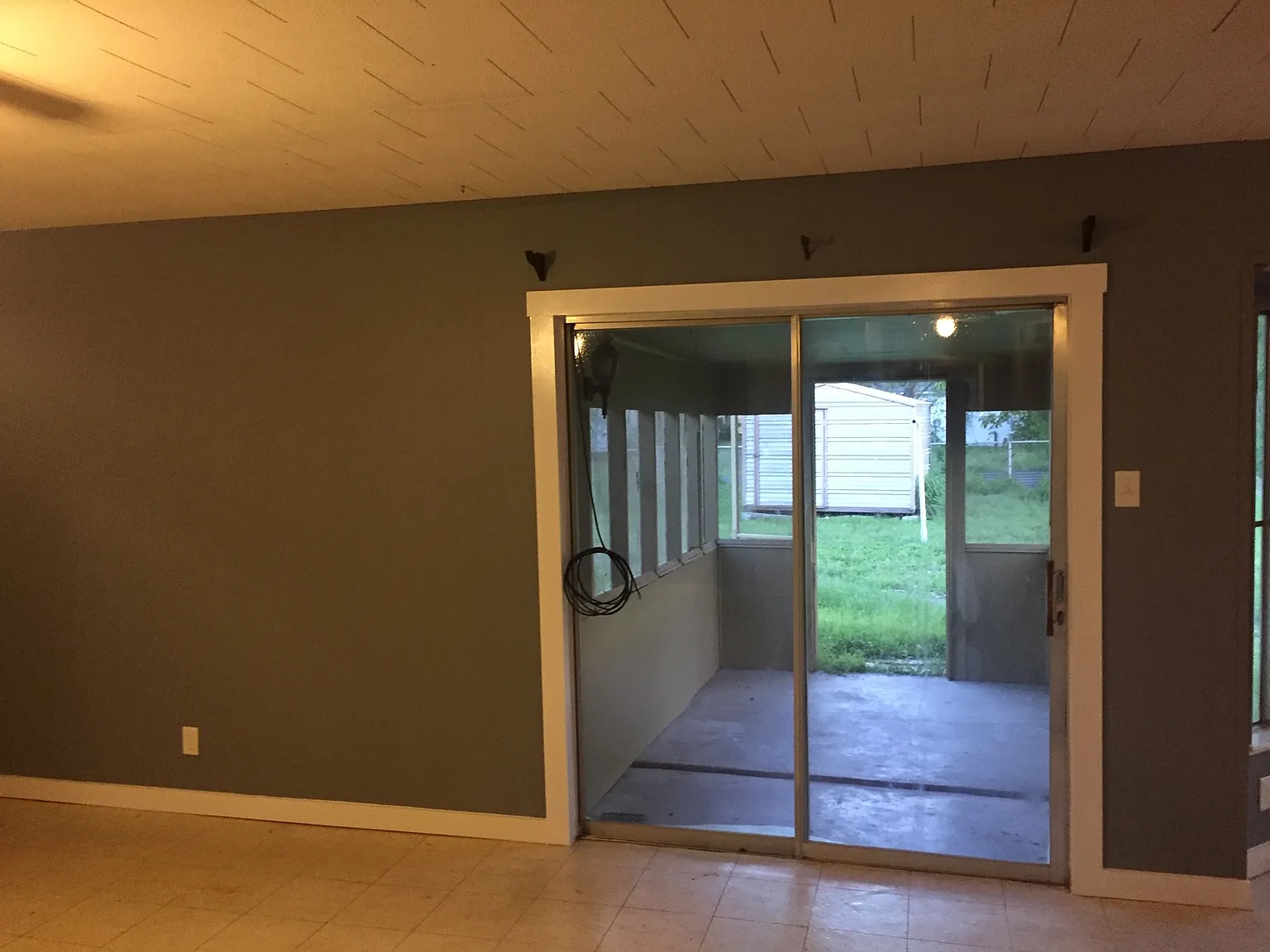 3 bed, 1198 sqft, $1,400 — Photo 2