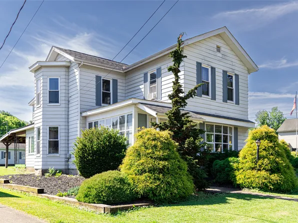421 S Main St, Cambridge Springs, PA 16403
