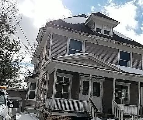 1st image of 137 Charmouth Dr