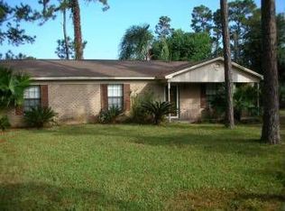 1370 Bayshore Ct, Gulf Breeze, FL 32563