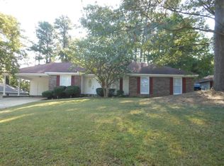 6680 Springlake Dr, Columbus, GA 31909