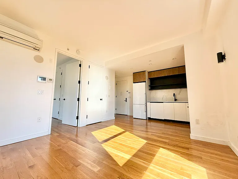 1326 Ocean Ave #6A — Photo 8