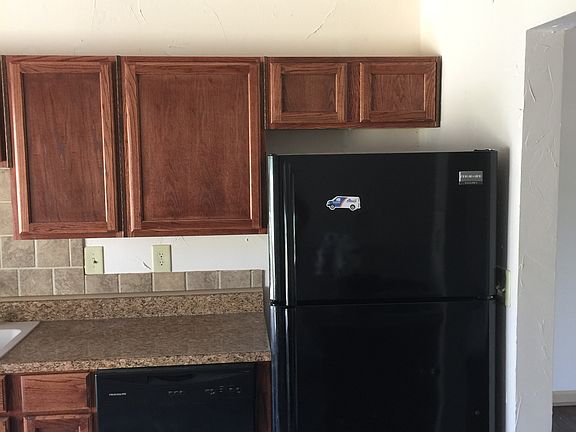 5th image of 58 E Tilden Dr