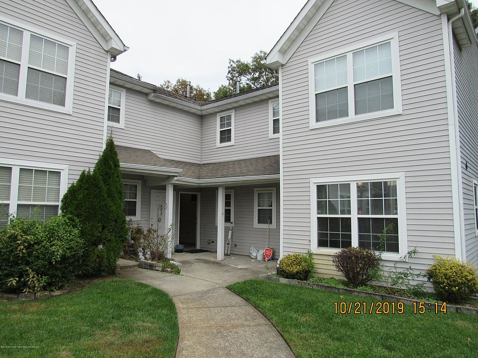 1st image of 402 Prosperity Ct