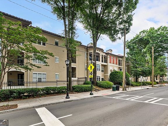 4th image of 955 Juniper St NE Unit 3226