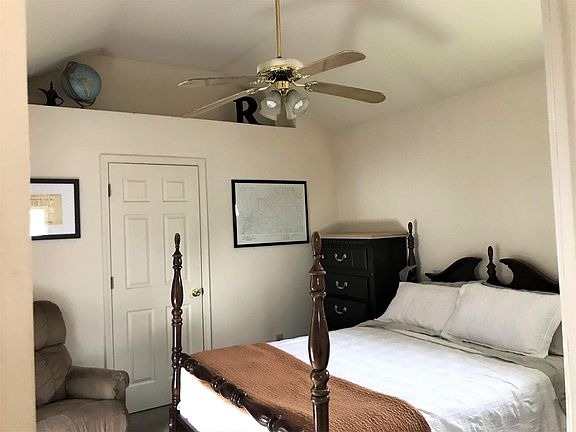5th image of 635 Central Ave #2