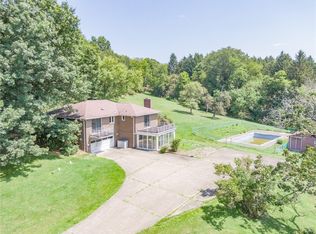 4110 Clendenning Rd, Gibsonia, PA 15044