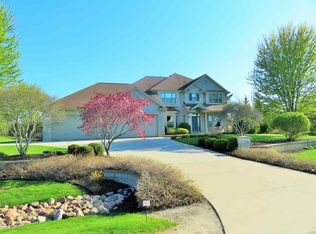 2544 Meadow Breeze Ct, Green Bay, WI 54311