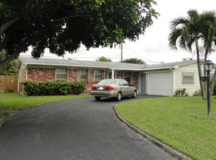 921 Northern Dr, Lake Park, FL 33403