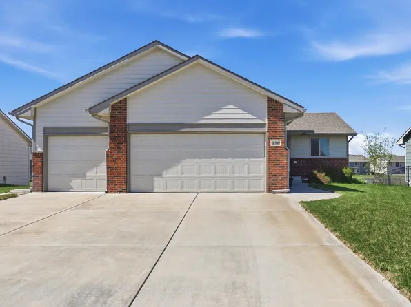 1709 N Thoroughbred Cir, Wichita, KS 67235
