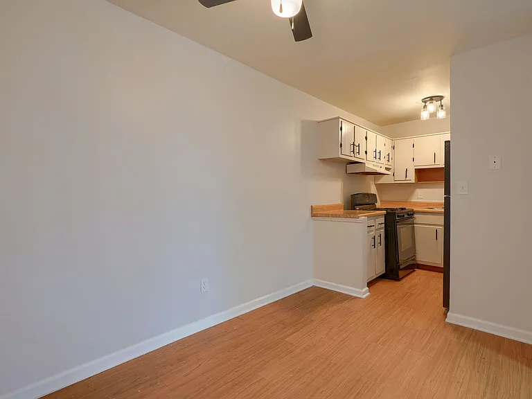 4696 Tarryton Ct S #1-2G — Photo 11