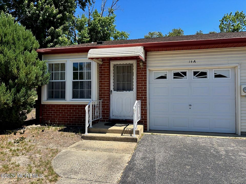 1st image of 14 Easton Drive #A