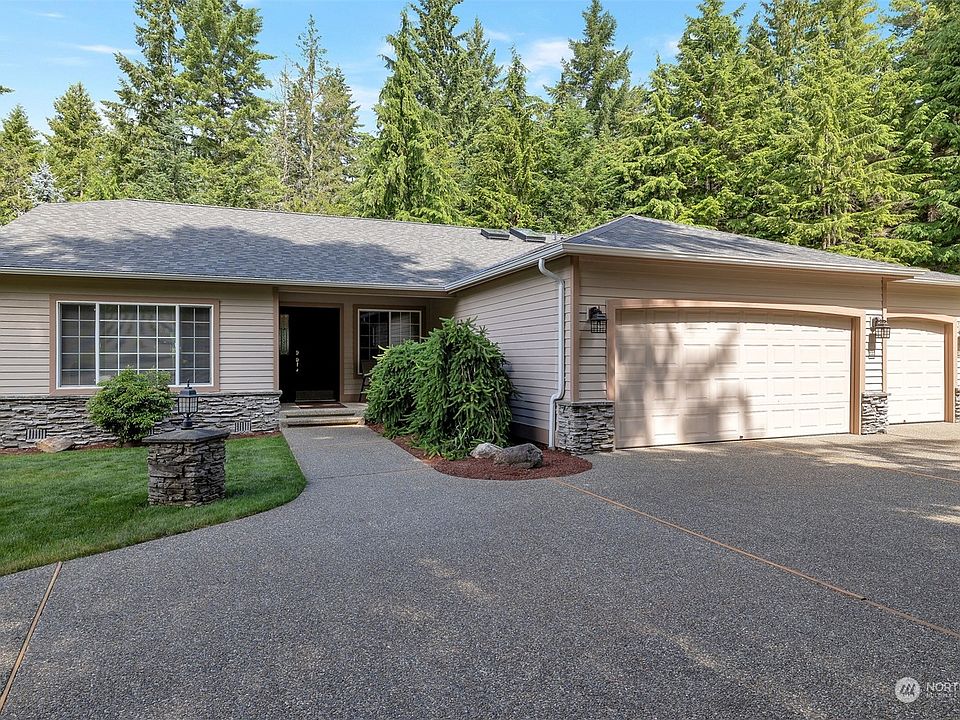 1st image of 5497 SE Ravenridge Court
