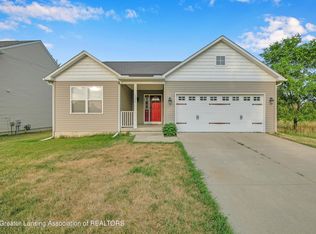 1080 Jackson Dr, Owosso, MI 48867