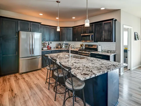 5459 Holscher Rd, Mc Farland, WI 53558