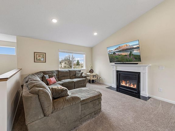 4th image of 1192 Farmers Ln