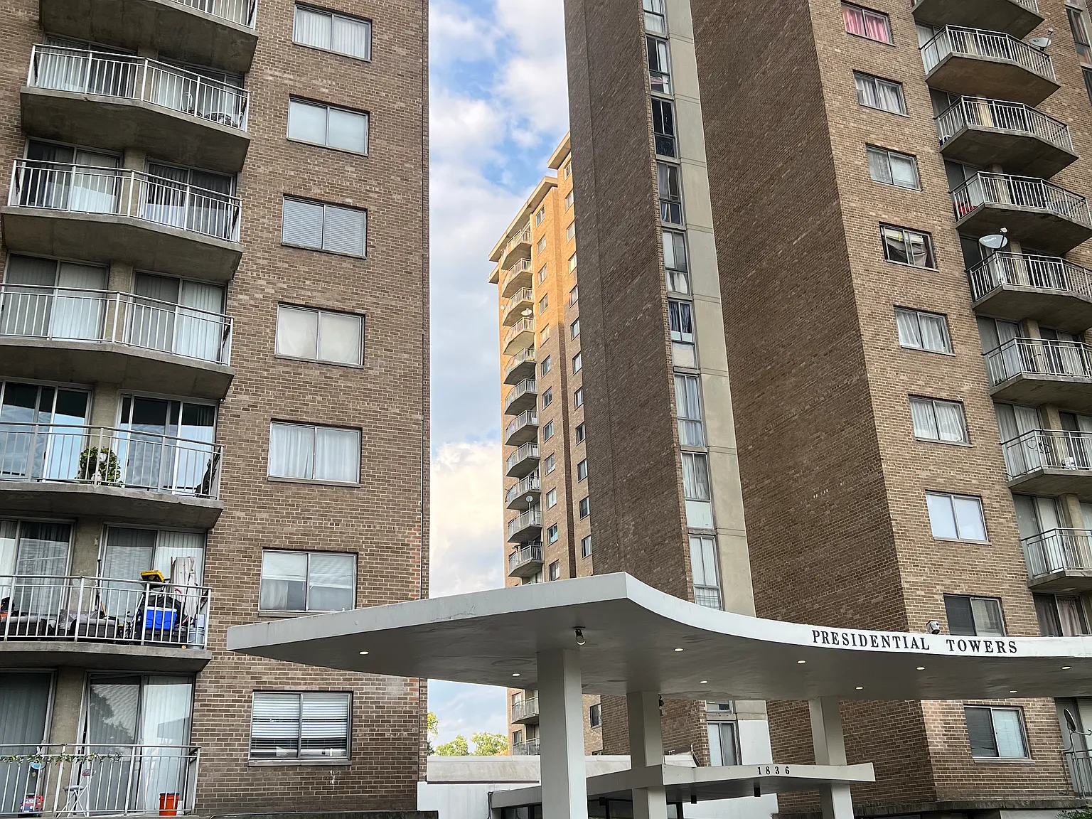 2 bed, 1111 sqft, $1,800 — Photo 1