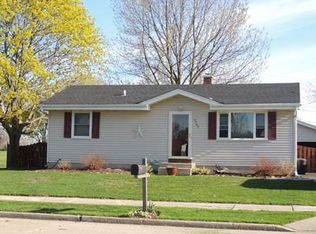 5707 66th St, Kenosha, WI 53142