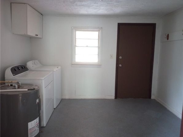 305 Wolfe St, Dublin, GA 31021