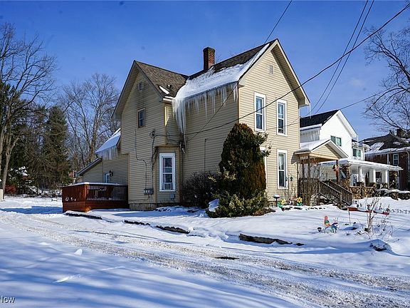 3rd image of 4555 W Prospect St