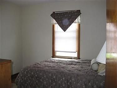 5th image of 1384 Westwood Dr NW