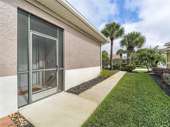 4th image of 10610 Camarelle Cir