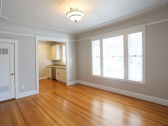 3rd image of 2700 Polk St APT 1