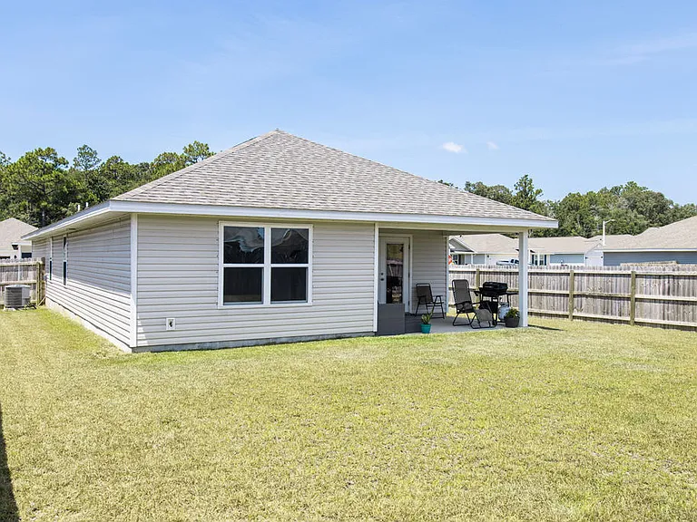 5438 Peach Dr — Photo 30