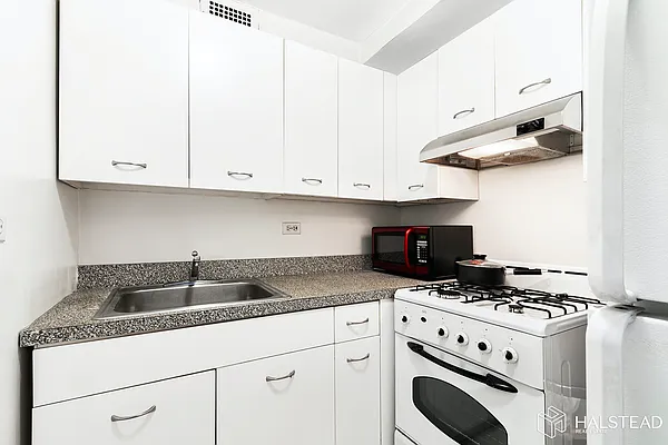 Rented by Brown Harris Stevens | media 17