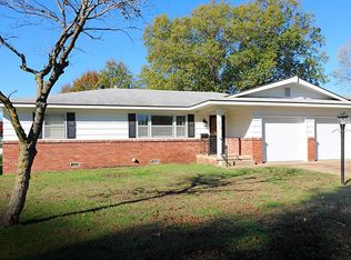 208 N Ohio St, Coffeyville, KS 67337