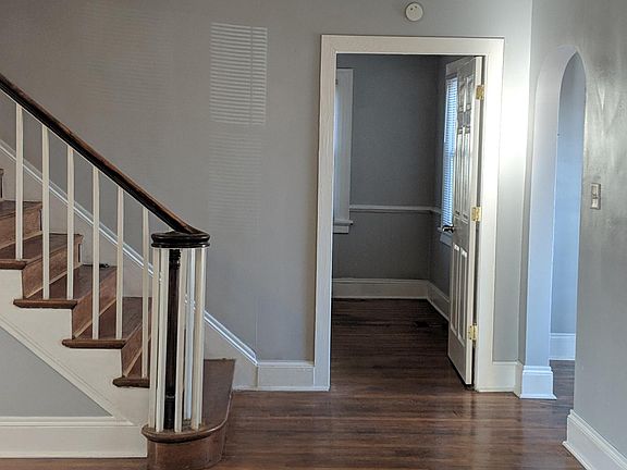 2nd image of 105 Saint Claire Ln