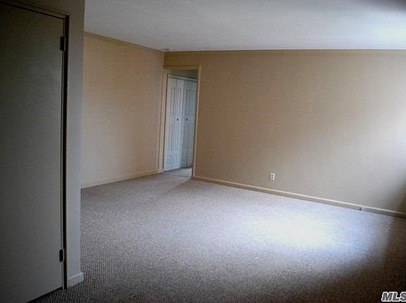 3rd image of 34 Cathedral Ave APT 6F