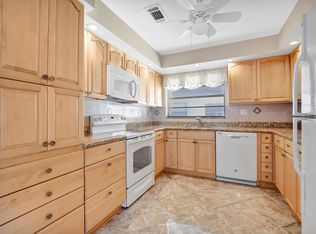 84 Capri Trl #B, Delray Beach, FL 33484