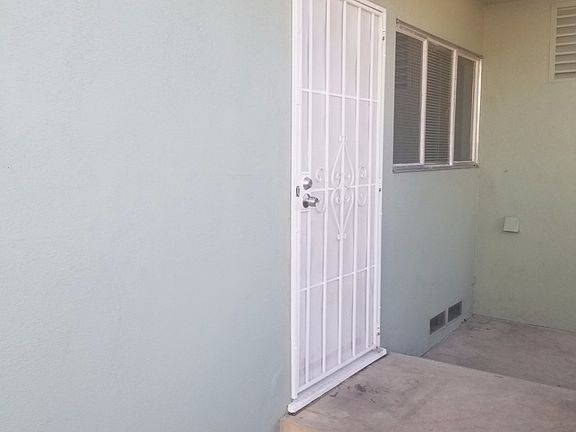 2nd image of 830 Temple Ave APT A