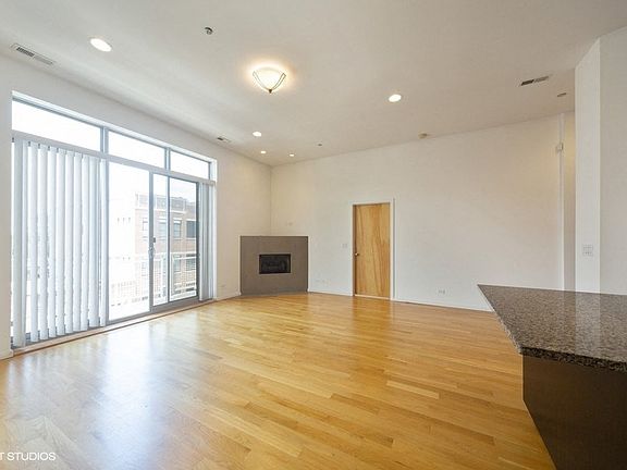 5th image of 2157 N Damen Ave #2346467