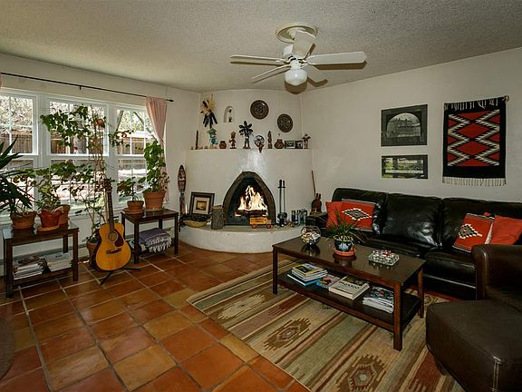 3rd image of 2534 Avenida De Isidro