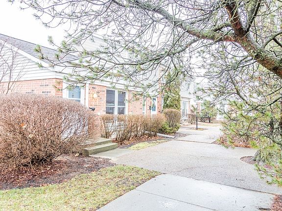 2nd image of 3011 Jamestown Ct