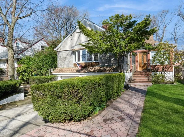 193-03 85th Road, Holliswood, NY 11423