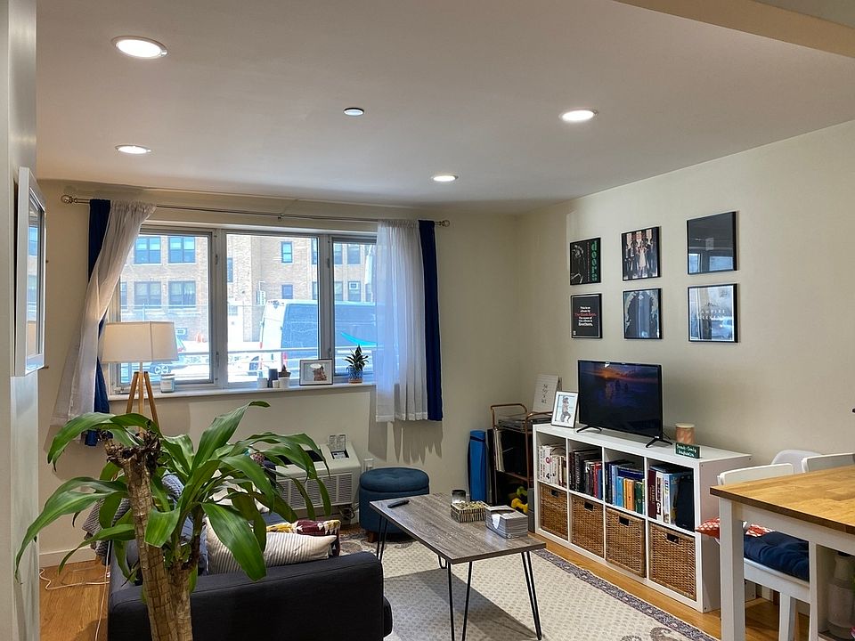 1st image of 23-15 Astoria Blvd #1EE